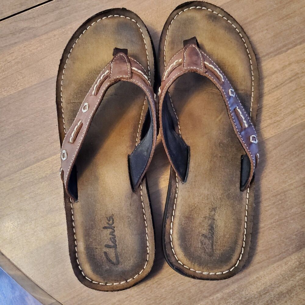 Clarks Womens Sz 10 Brown Leather Thong Sandals Slip-On Stitched Straps